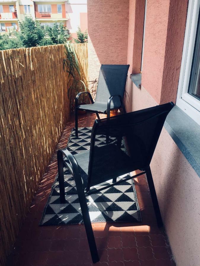 Apartament Halinka Salon, Sypialnia, Kuchnia, Balkon Powierzchnia 50M กรินีซา ดรอยจ์ ภายนอก รูปภาพ